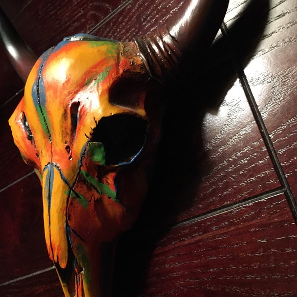 Decorative Small bull skull - Picture 2 of 2